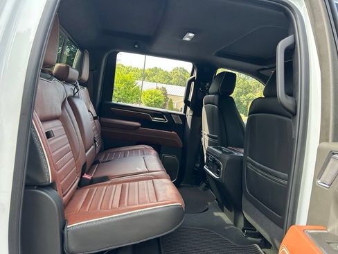 Used 2025 GMC Sierra 2500 Denali Ultimate AWD/4WD image 56