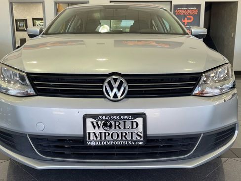 Used 2013 Volkswagen Jetta SE image 8