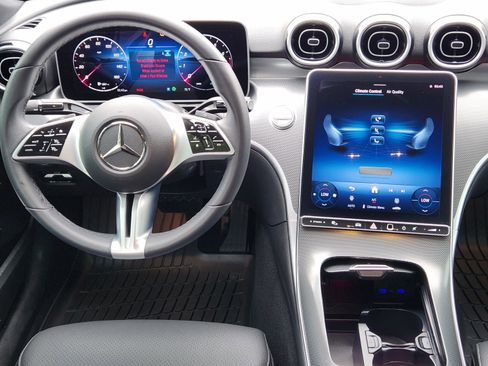 Used 2025 Mercedes-Benz C 300 Sedan image 20