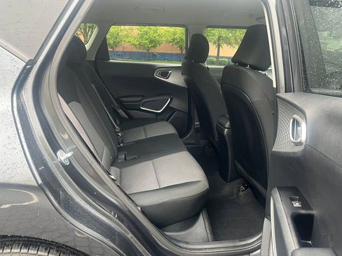 Used 2020 Kia Soul LX FWD image 12