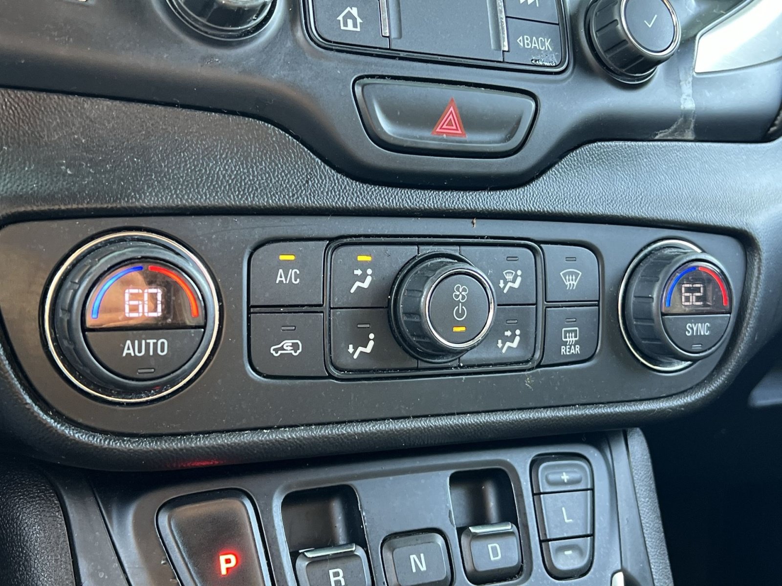 Used 2019 GMC Terrain SLT AWD/4WD image 36