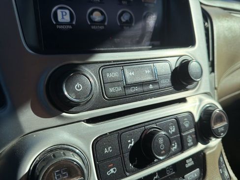 Used 2015 GMC Yukon SLT image 33