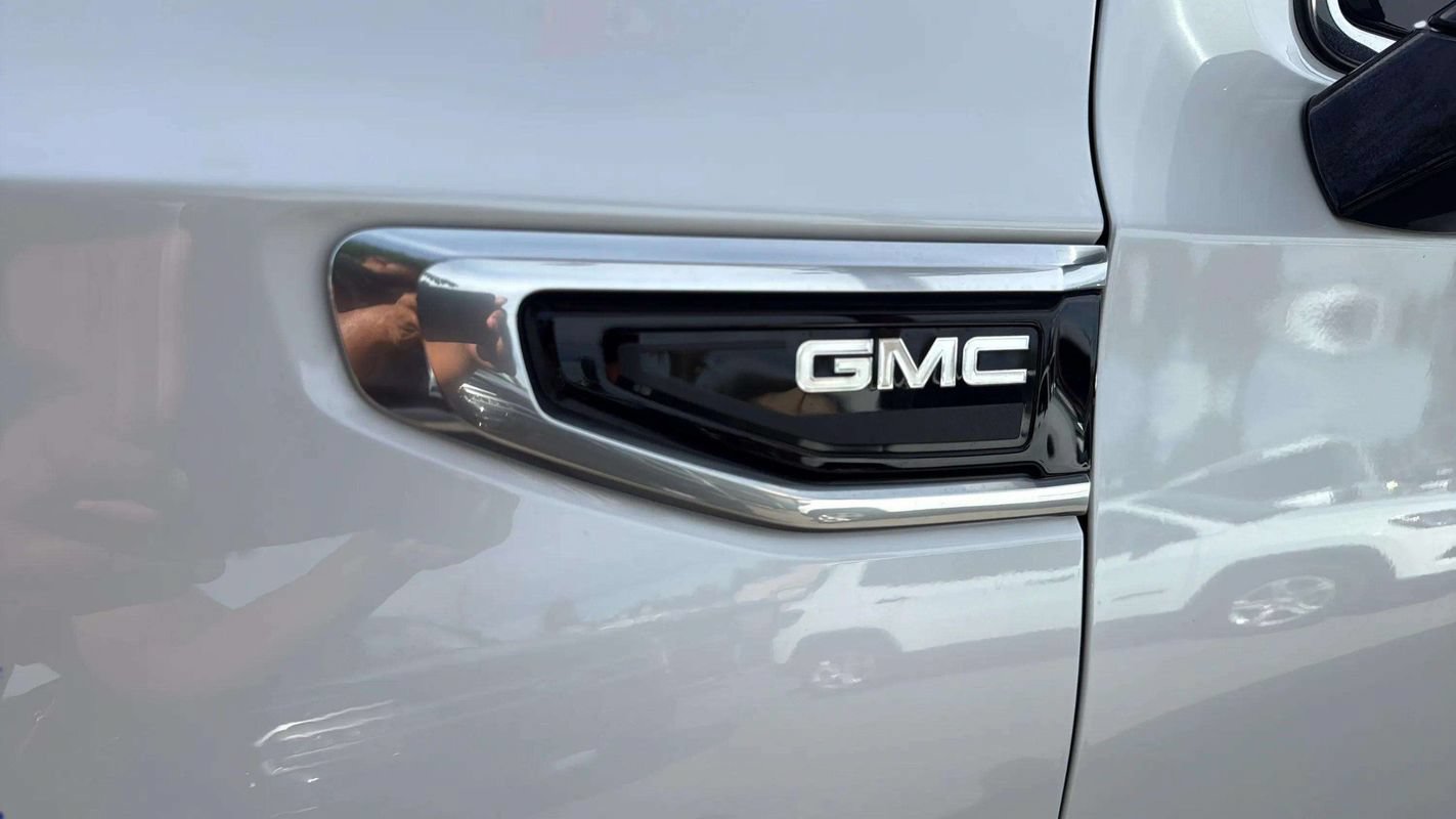 Used 2022 GMC Yukon XL Denali AWD/4WD image 27
