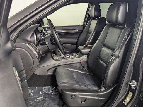 Used 2020 Jeep Grand Cherokee Limited w/ Trailer Tow Group IV image 12