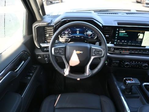 Used 2025 Chevrolet Silverado 1500 LTZ w/ LTZ Premium Package image 13