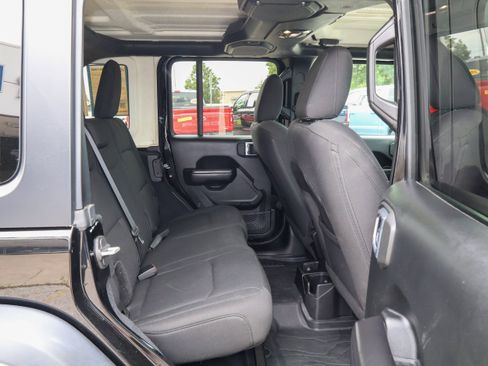 Used 2019 Jeep Wrangler Unlimited Sport S AWD/4WD image 29