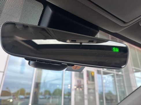 Used 2017 Toyota RAV4 Limited image 22