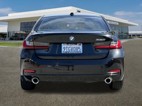 Used 2025 BMW 330i Sedan w/ Premium Package image 9