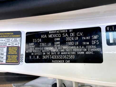 Used 2025 Kia K4 FWD image 35
