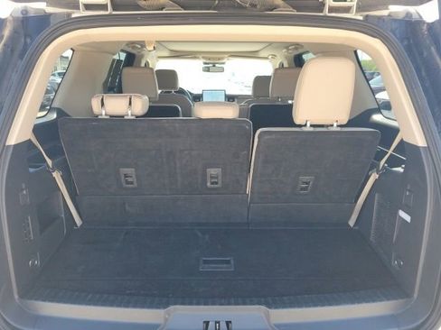 Used 2024 Ford Expedition Limited image 27