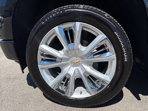 Certified 2026 Chevrolet Silverado 1500 High Country w/ High Country Premium Package AWD/4WD image 55