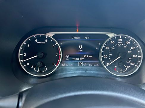Certified 2024 Nissan Sentra SV FWD image 9