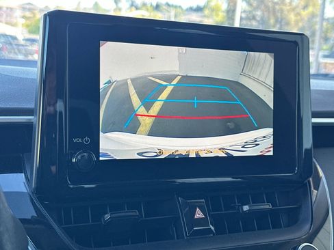 Used 2024 Toyota Corolla LE image 17