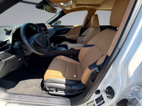 Used 2025 Lexus ES 350 w/ Premium Package FWD image 30