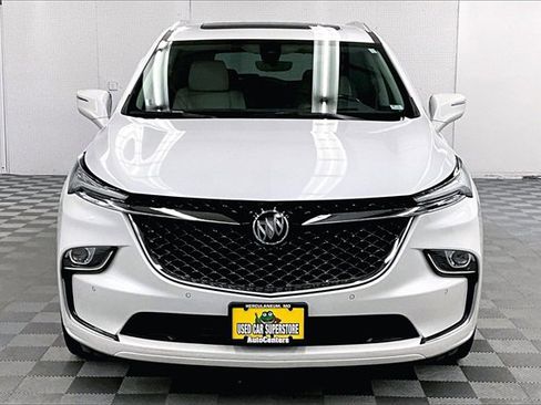 Used 2022 Buick Enclave Avenir image 3