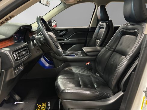 Used 2021 Lincoln Aviator Reserve image 20
