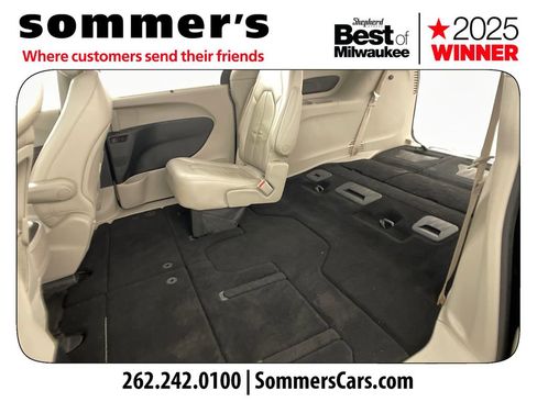 Used 2018 Chrysler Pacifica Touring-L image 28