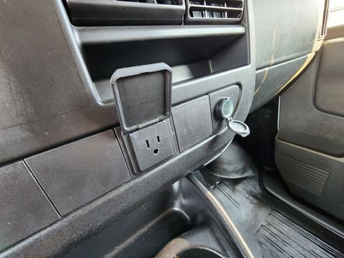 Used 2023 Chevrolet Express 2500 w/ Driver Convenience Package image 30