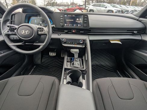 New 2026 Hyundai Elantra SEL Sport image 5