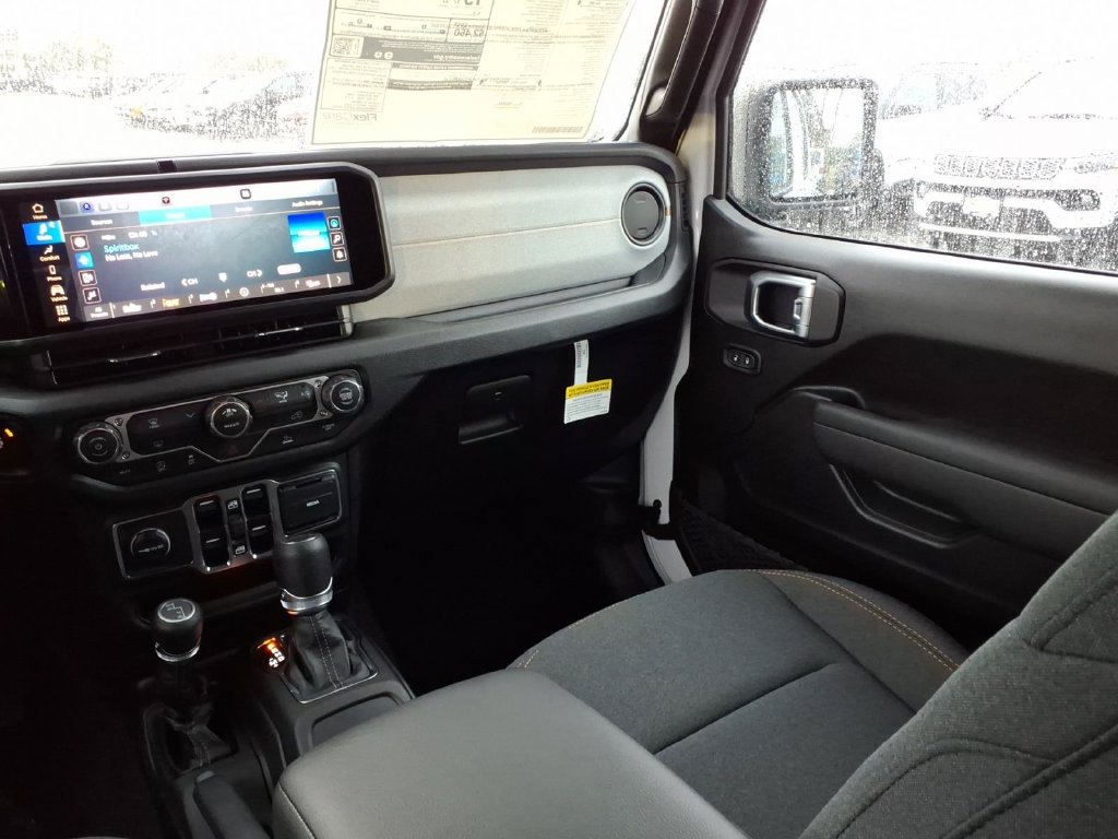 New 2027 Jeep Gladiator Sport AWD/4WD image 13