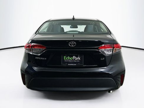 Used 2025 Toyota Corolla LE FWD image 7