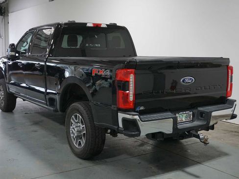 Used 2024 Ford F250 Lariat w/ Lariat Ultimate Package image 3