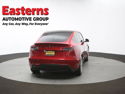 Used 2021 Tesla Model Y Long Range AWD/4WD image 33