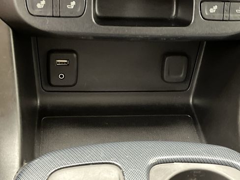 Used 2018 Chevrolet Colorado Z71 image 21