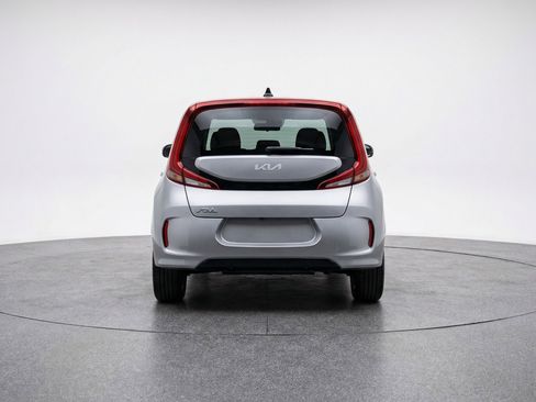 Used 2025 Kia Soul LX w/ LX Technology Package image 7