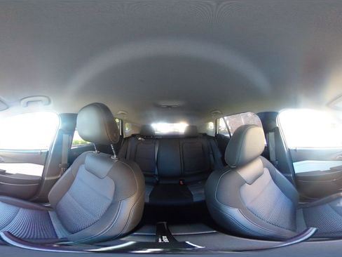 Used 2025 Chevrolet Trax LT image 36