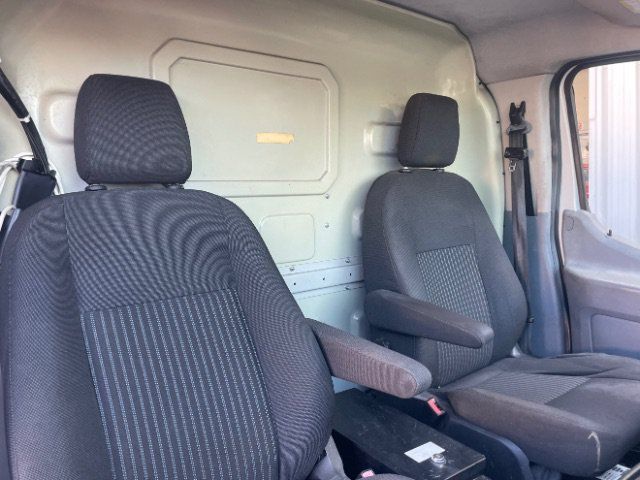 Used 2015 Ford Transit 250 130 Low Roof RWD image 16