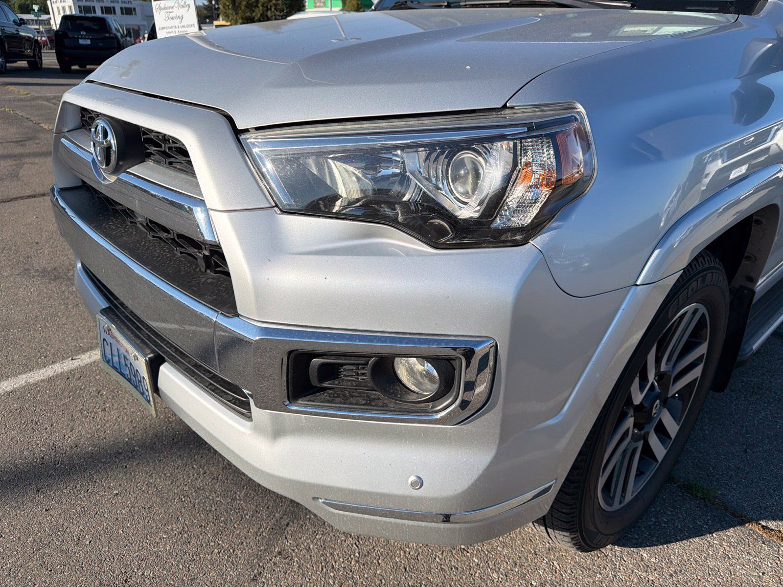 Used 2019 Toyota 4Runner Limited AWD/4WD image 2