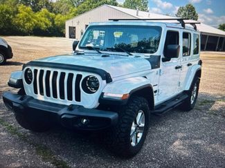 Used 2018 Jeep Wrangler Unlimited Sahara AWD/4WD video 1