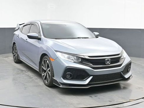 Used 2018 Honda Civic Sport image 2