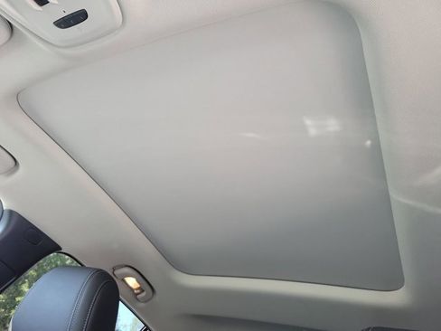 Used 2023 Buick Encore GX Essence w/ Experience Buick Package image 26