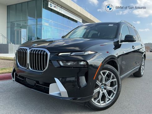 Certified 2023 BMW X7 xDrive40i w/ Premium Package image 1