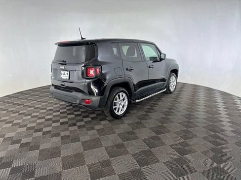 Used 2023 Jeep Renegade Latitude AWD/4WD image 7