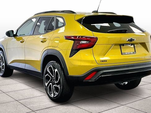 Used 2024 Chevrolet Trax RS w/ Driver Confidence Package image 10