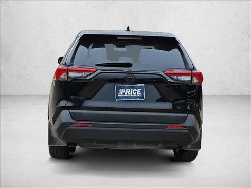 Used 2023 Toyota RAV4 LE image 7