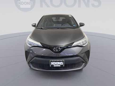 Used 2021 Toyota C-HR XLE image 11