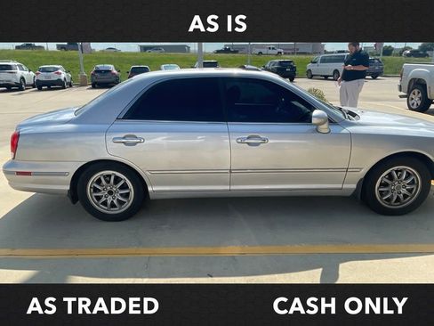 Used 2002 Hyundai XG350 FWD image 6