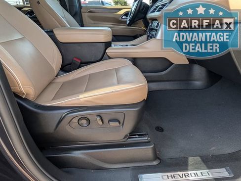 Used 2024 Chevrolet Tahoe Premier AWD/4WD image 25