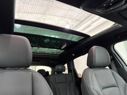 Used 2025 Audi Q7 3.0T Premium Plus w/ Premium Plus Package AWD/4WD image 16