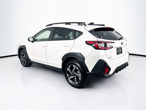 Used 2025 Subaru Crosstrek 2.0i Premium image 5
