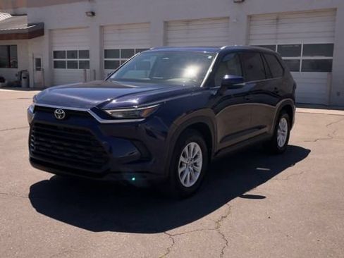 Used 2026 Toyota Grand Highlander AWD image 5