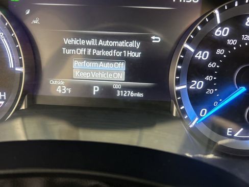 Used 2024 Toyota Highlander XLE image 13