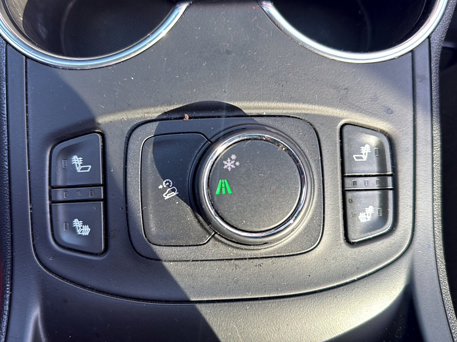 Used 2019 GMC Terrain SLE w/ Driver Convenience Package FWD image 11