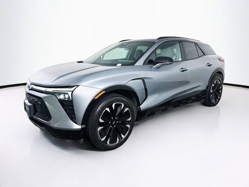 Used 2024 Chevrolet Blazer EV RS RWD image 3