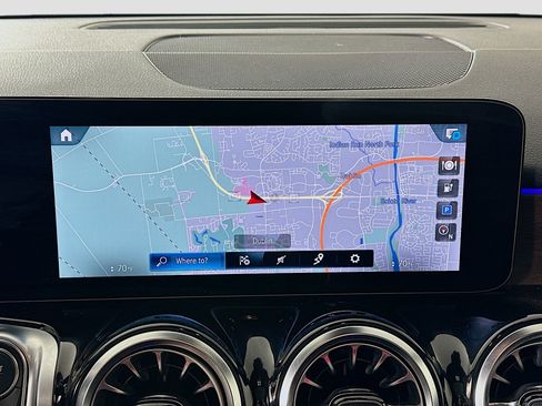 Certified 2023 Mercedes-Benz EQB 300 4MATIC w/ Driver Assistance Package image 17