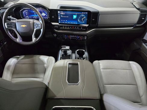 Used 2022 Chevrolet Silverado 1500 LTZ image 9